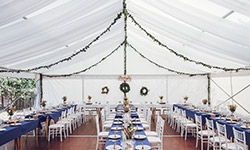 Vybavení, dekorace a párty stany pro svatby